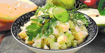 Салат с сыром и яблоками