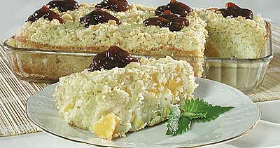 Абрикосовый пирог с посыпкой